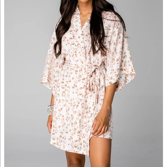 Buddy Love Robe - Picture 2 of 5